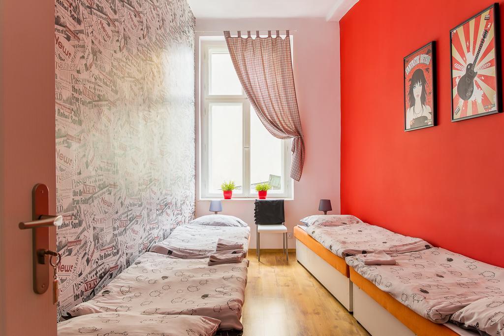 Retro Hostel Πόζναν Δωμάτιο φωτογραφία